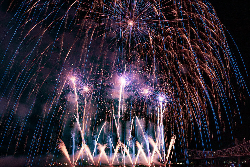 Erik F - Kentucky Derby Festival Fireworks