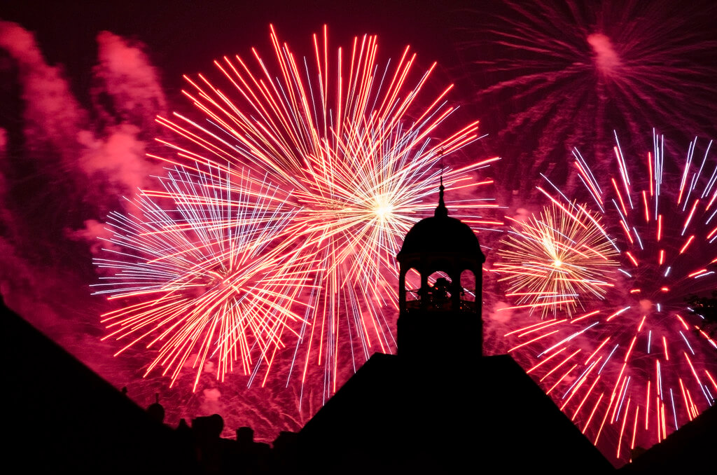 Oliver Pacheco - Fireworks