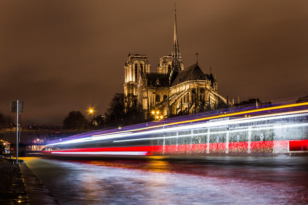 DANIEL HACHE - Notre-Dame Paris